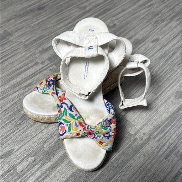 Tom’s Floral Wedge Sandals Size 7.5 - Picture 1 of 7